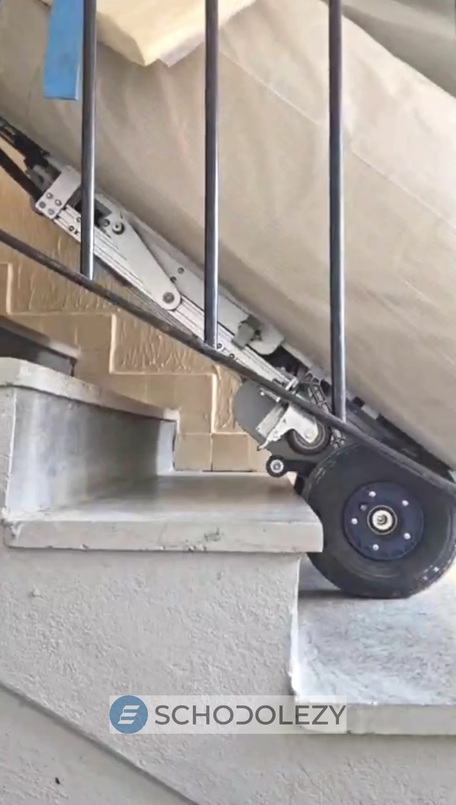 Elektrická rudla ZW7170 Dolly - vynesenie sedačky na 4. poschodie